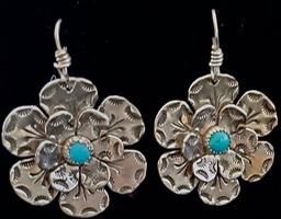 Lrg Turquoise flower earrings